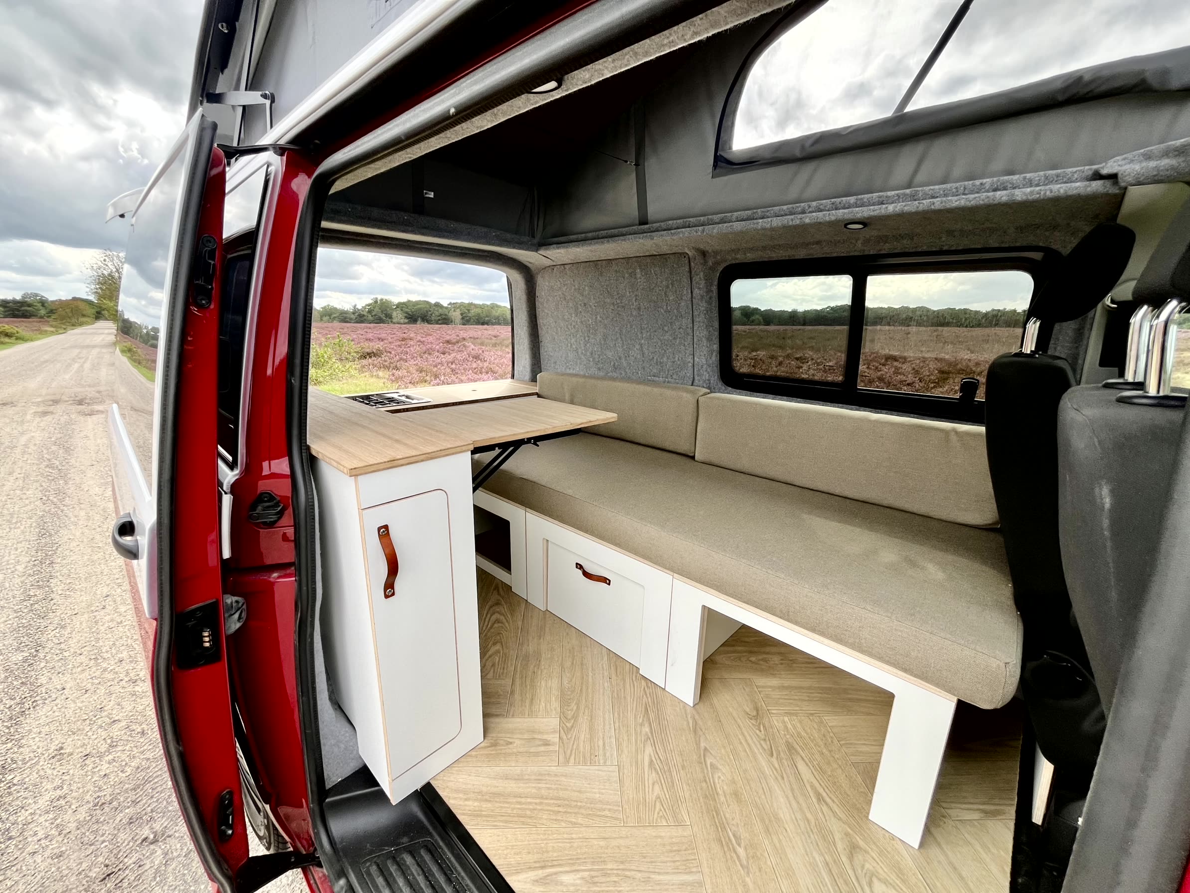 Camper T5 L1H1 - NIEUW interieur - Two Tone - Afbeelding 5