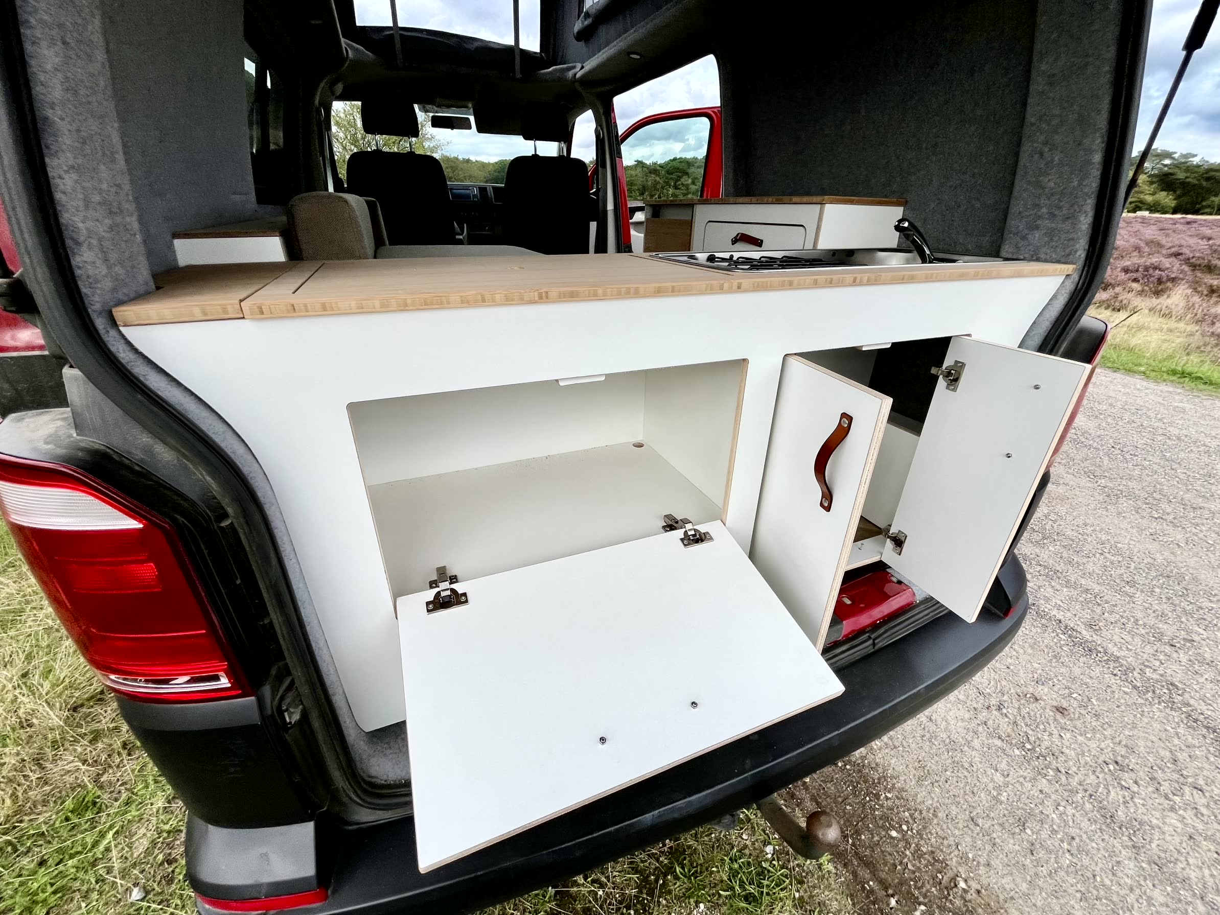 Camper T5 L1H1 - NIEUW interieur - Two Tone - Afbeelding 9
