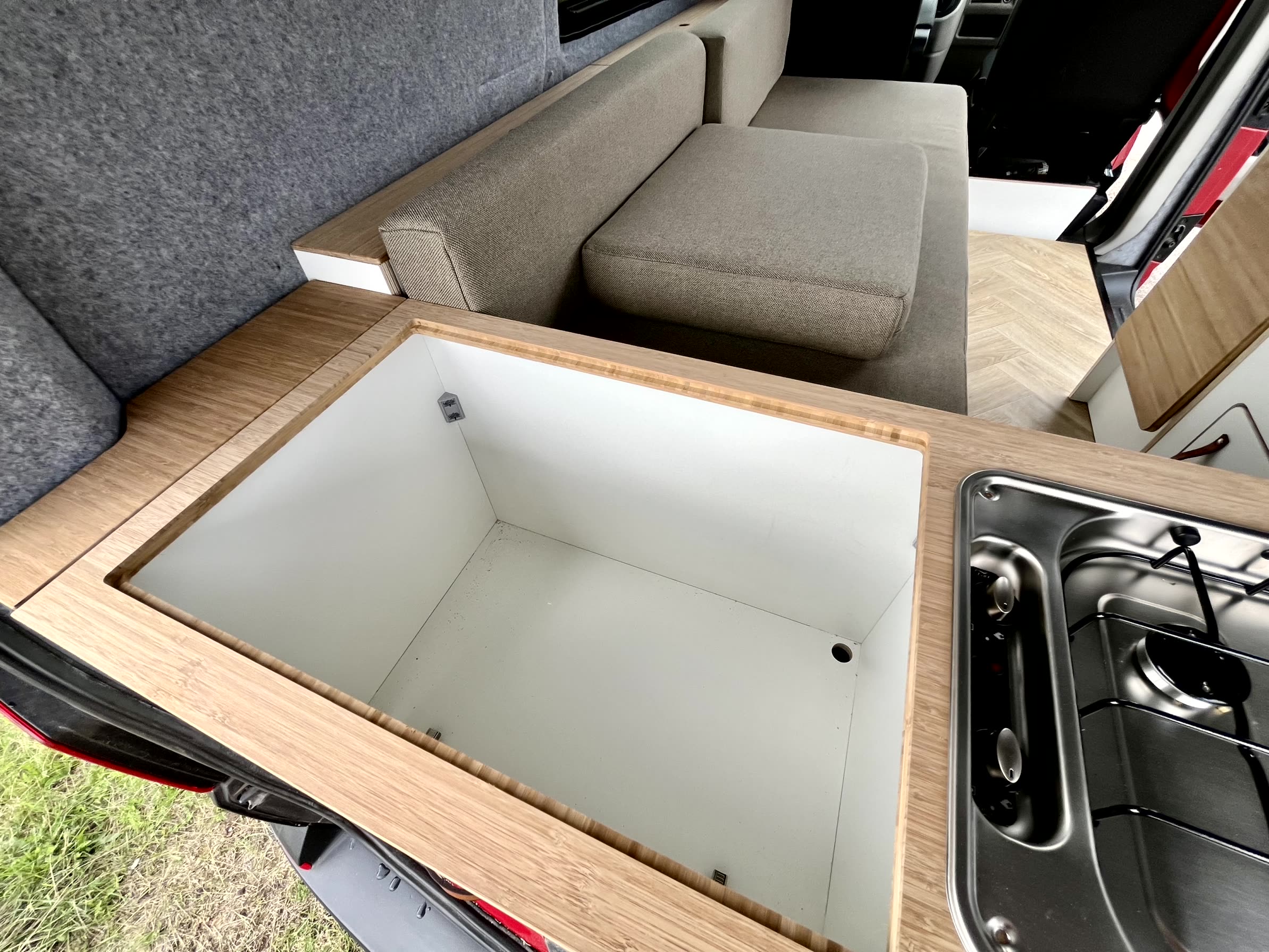 Camper T5 L1H1 - NIEUW interieur - Two Tone - Afbeelding 10
