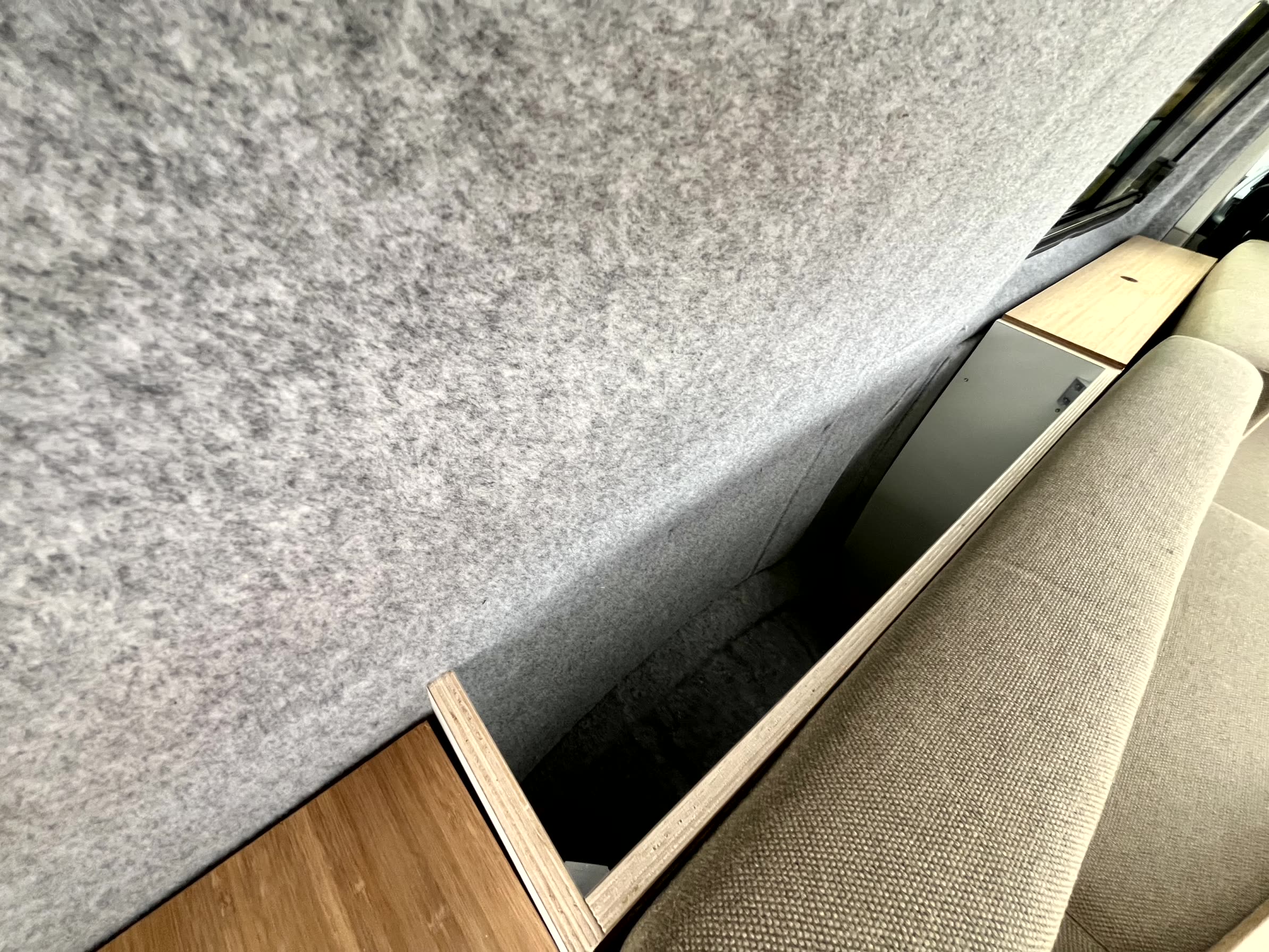 Camper T5 L1H1 - NIEUW interieur - Two Tone - Afbeelding 12